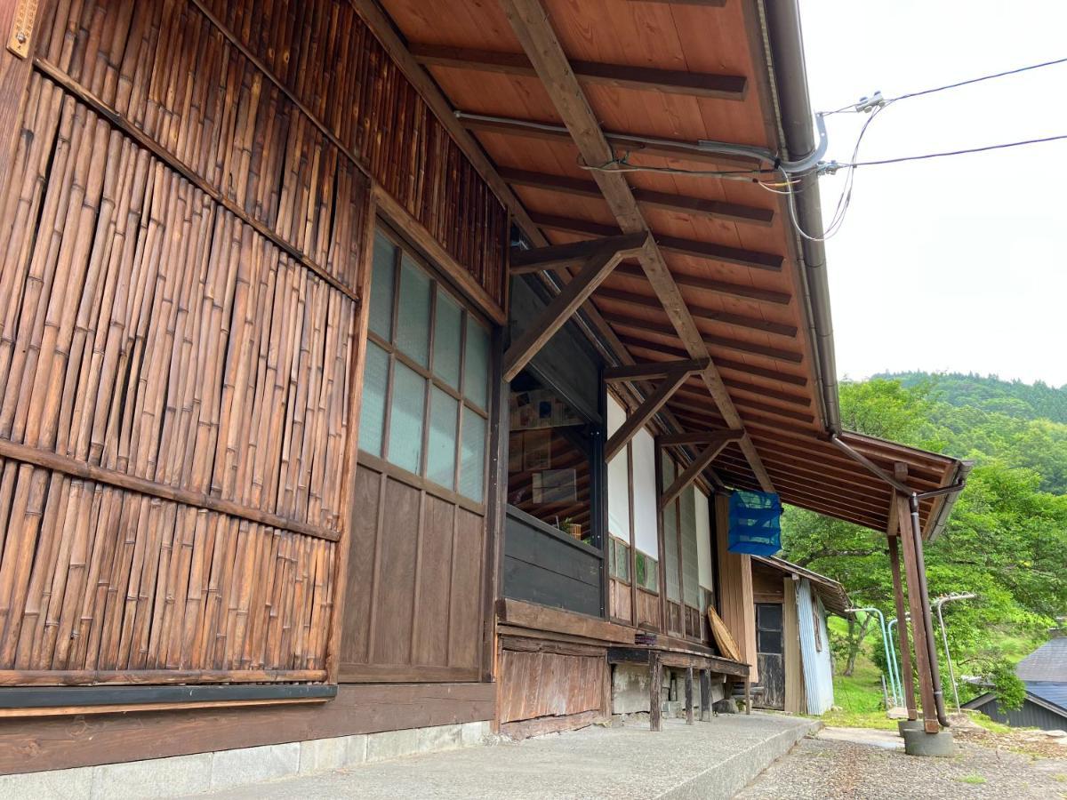 Guesthouse Boro-Ya Otoyocho Exterior photo